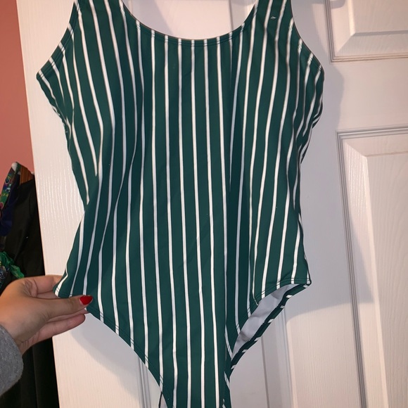 Striped one piece swimsuit - Picture 1 of 3